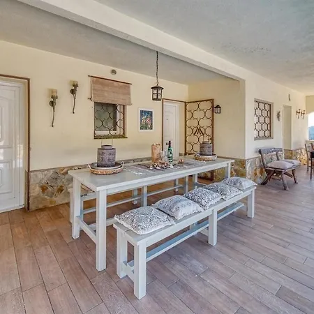 Costacabana - Madonna Villa *