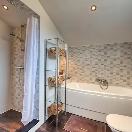 Costacabana - Madonna Villa *