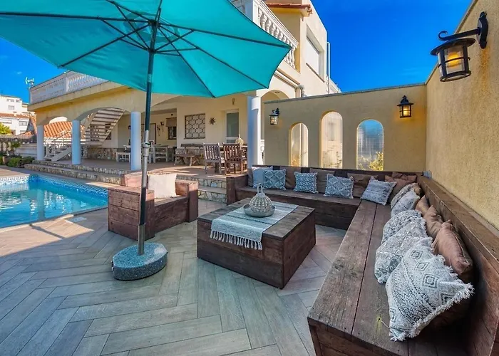 Costacabana - Madonna Villa *