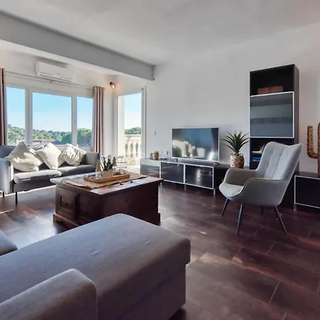 Villa Costacabana - Madonna